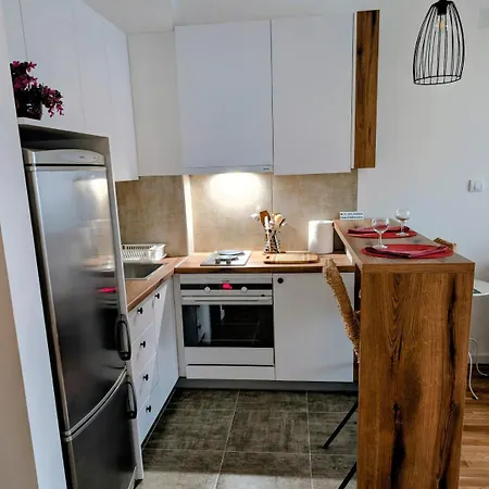 Mimi -green Hill 아파트 소코 반자